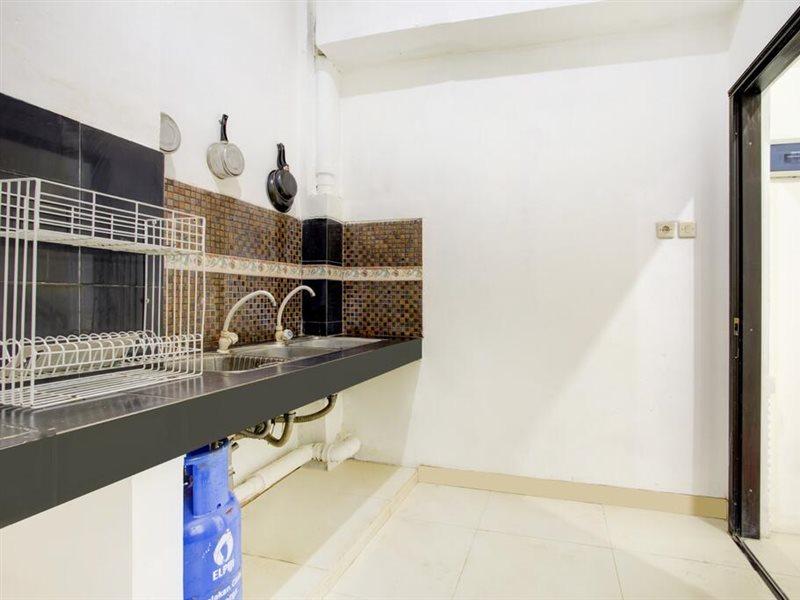 Vaccinated Staff - Spot On 3928 Terrace House Syariah 호텔 Pondoktjing Dua 외부 사진