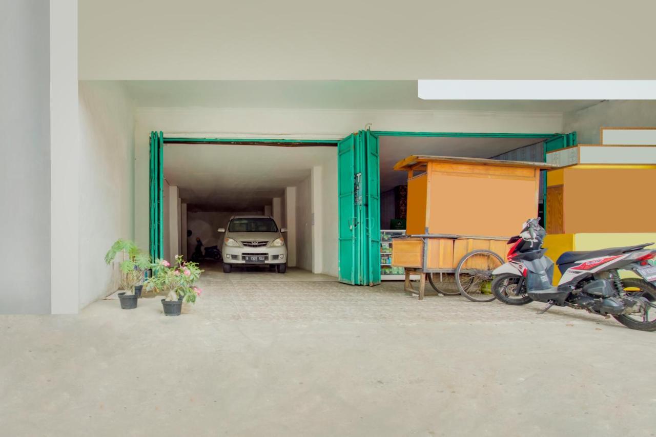 Vaccinated Staff - Spot On 3928 Terrace House Syariah 호텔 Pondoktjing Dua 외부 사진